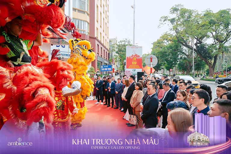 KHAI TRƯƠNG NHÀ MẪU AMBIENCE: “MẮT THẤY - TAY CHẠM” ĐA CHIỀU GIÁ TRỊ SỐNG 9 khai truong nha mau ambience 9